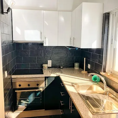 Apartman Shiny In The Center